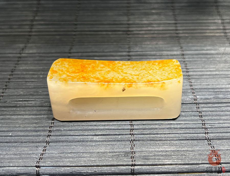 和田玉的几个鉴别小技巧