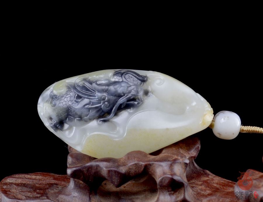 五行属火/水/木/土/金，分别适合戴哪种和田玉？