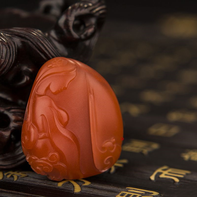 盘玩南红玛瑙的注意事项？