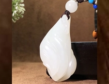 和田玉玉兰花挂件吊坠羊脂玉挂件吊坠‌高洁清雅